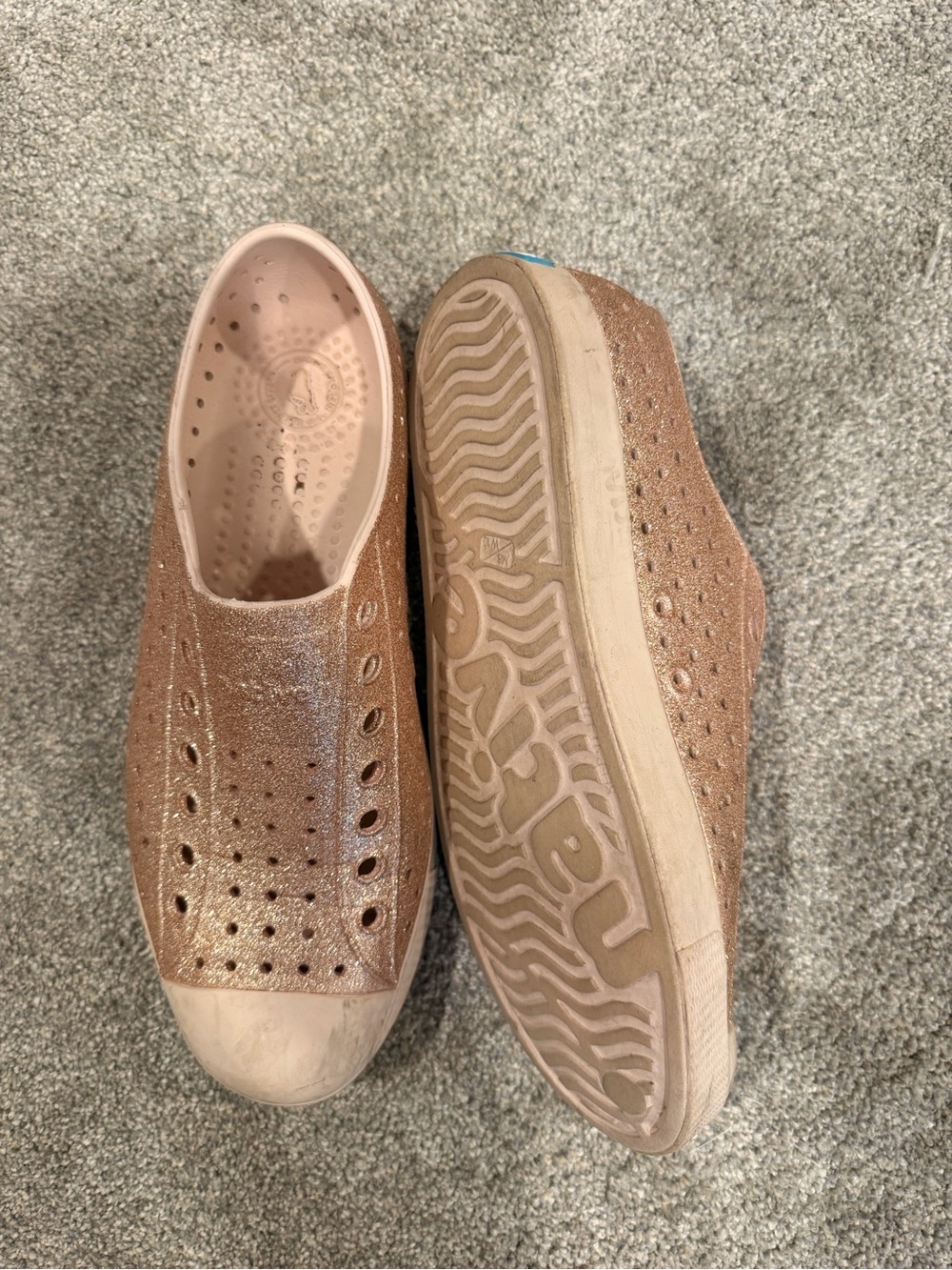 Native Jefferson Glitter Slip-On Shoes Rose Gold Women’s 10